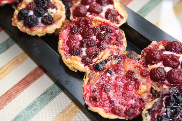 Tartaletas de Frutos rojos y chocolate blanco